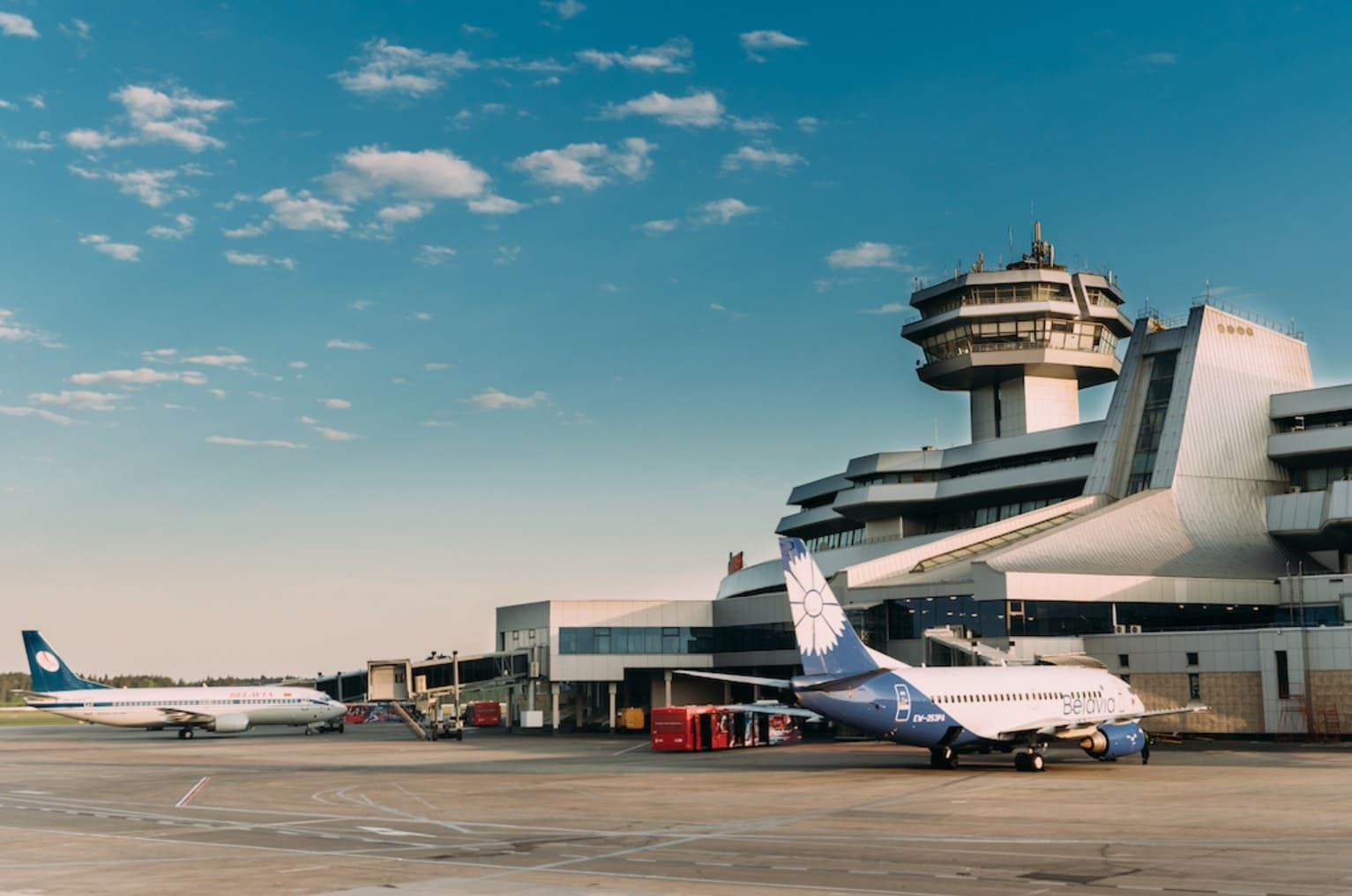 Обложка категории: Аэропорты и инфраструктура